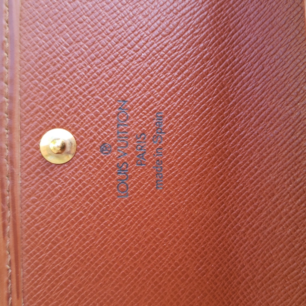 Vintage Louis Vuitton Epi Leather Sarah Walllet Classic Luxury - Picture 9 of 17